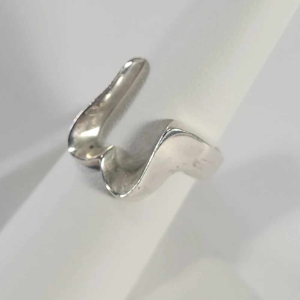 Taxco Sterling Silver Ring Size 7 Modernist Abstract Wavy Statement Mexico 950